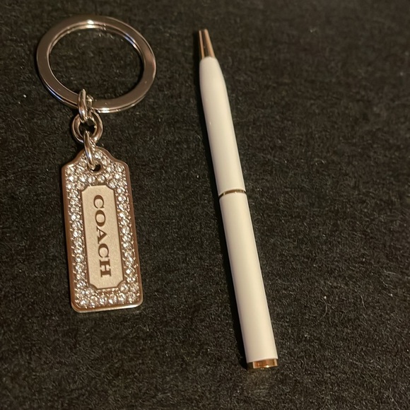Coach Keychain and Pen Set - Picture 4 of 6